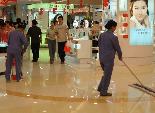 商場(chǎng)保潔.jpg 商場(chǎng)保潔.jpg